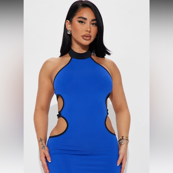 Tokyo halter dress - Picture 2 of 5